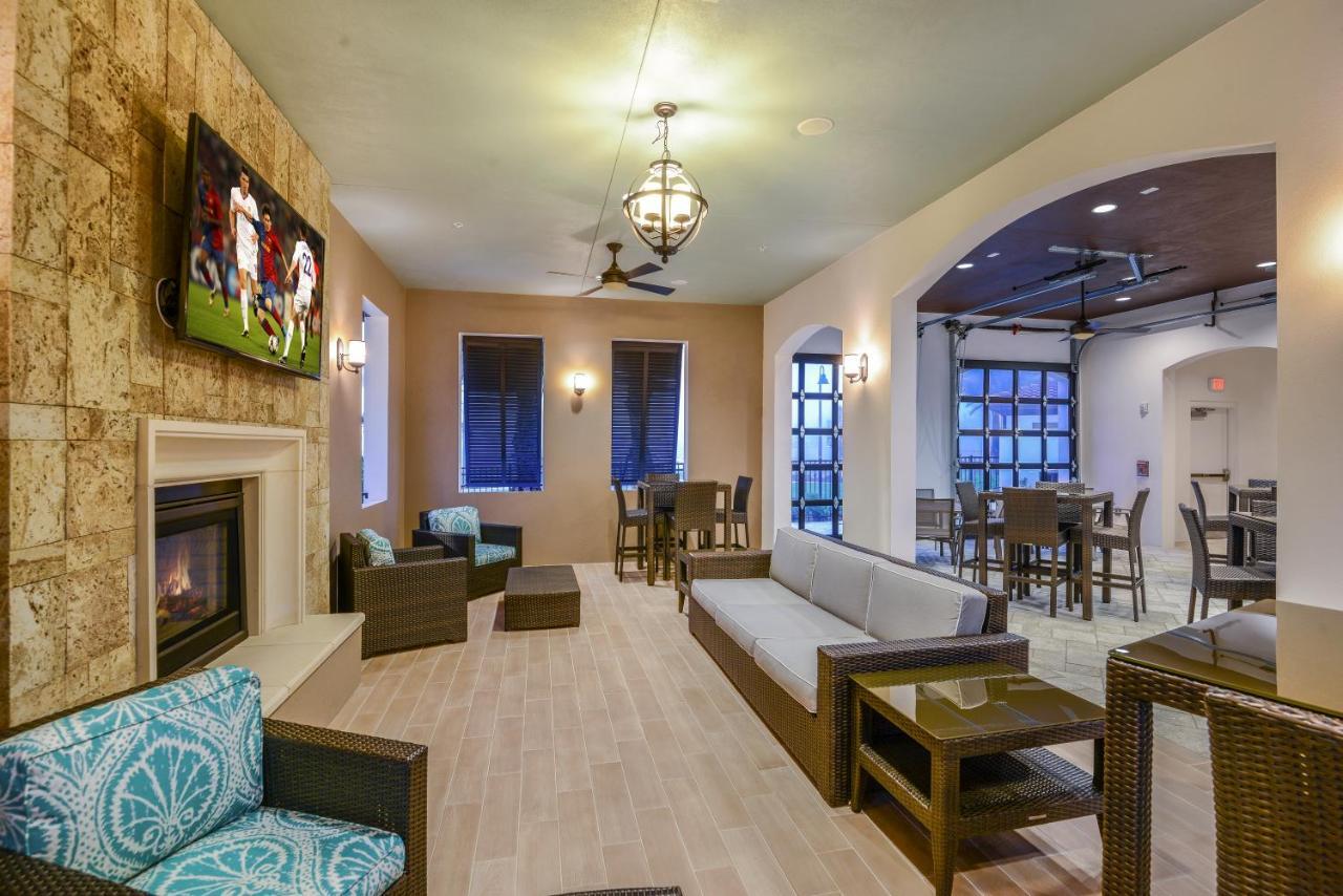 8 Bedroom, 6 Bathroom Upscale Villa Near All The Fun in Kissimmee Esterno foto